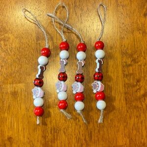 Charming Pet Bead Ornament Set - Black, White, Red